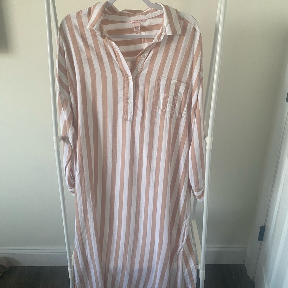 Victoria's Secret Pink and White Striped Robe